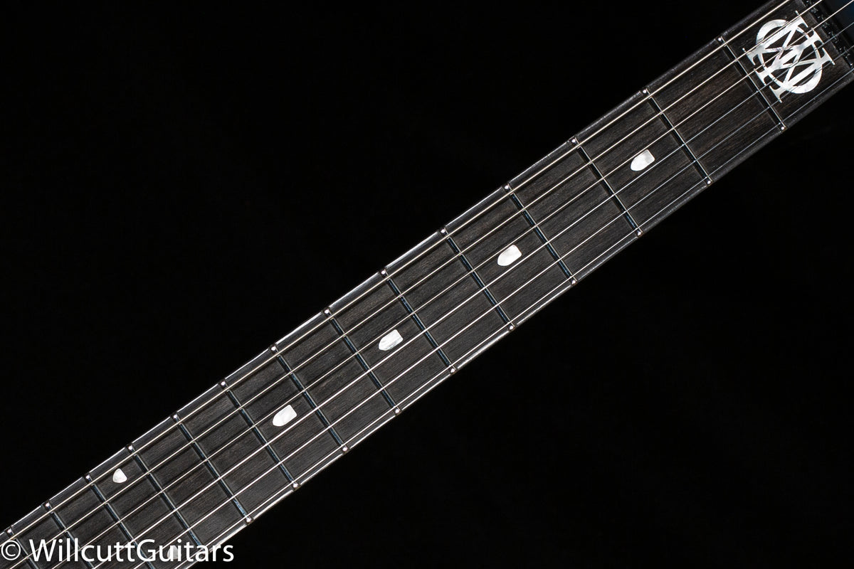 Ernie Ball Music Man Majesty Titan Blue