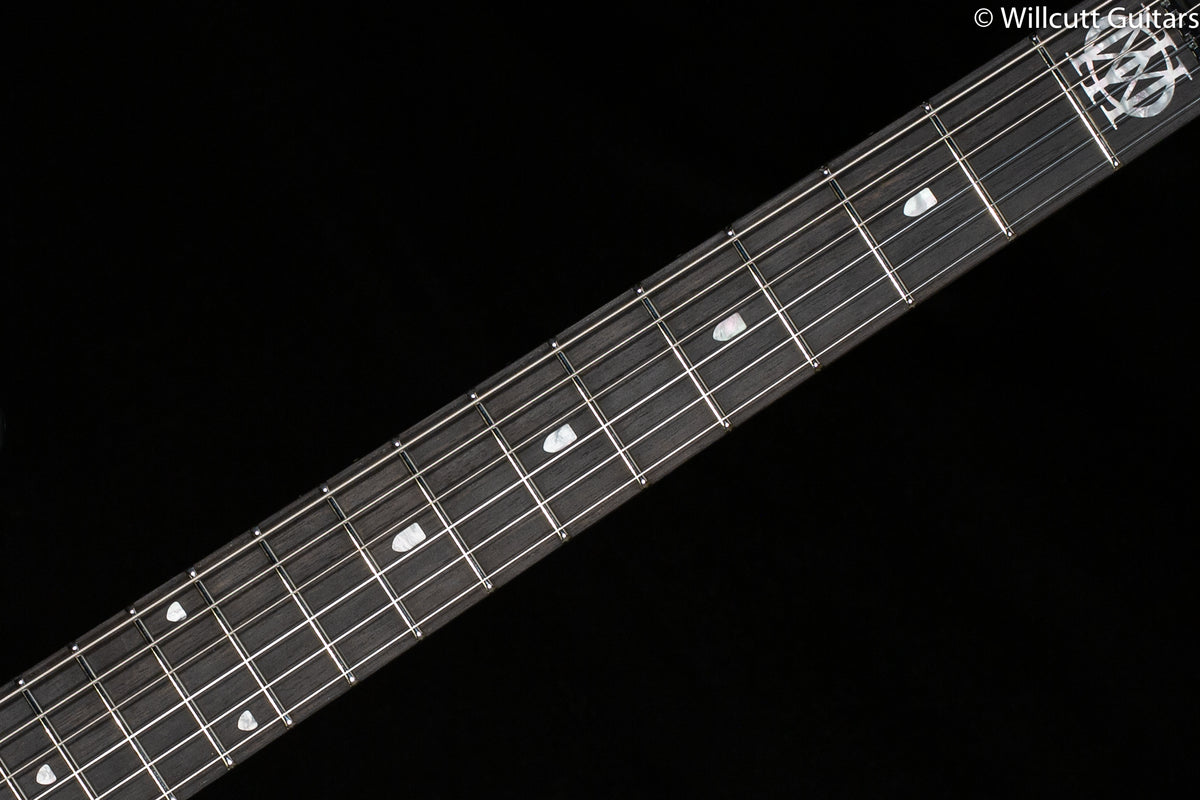Ernie Ball Music Man Majesty Titan Blue