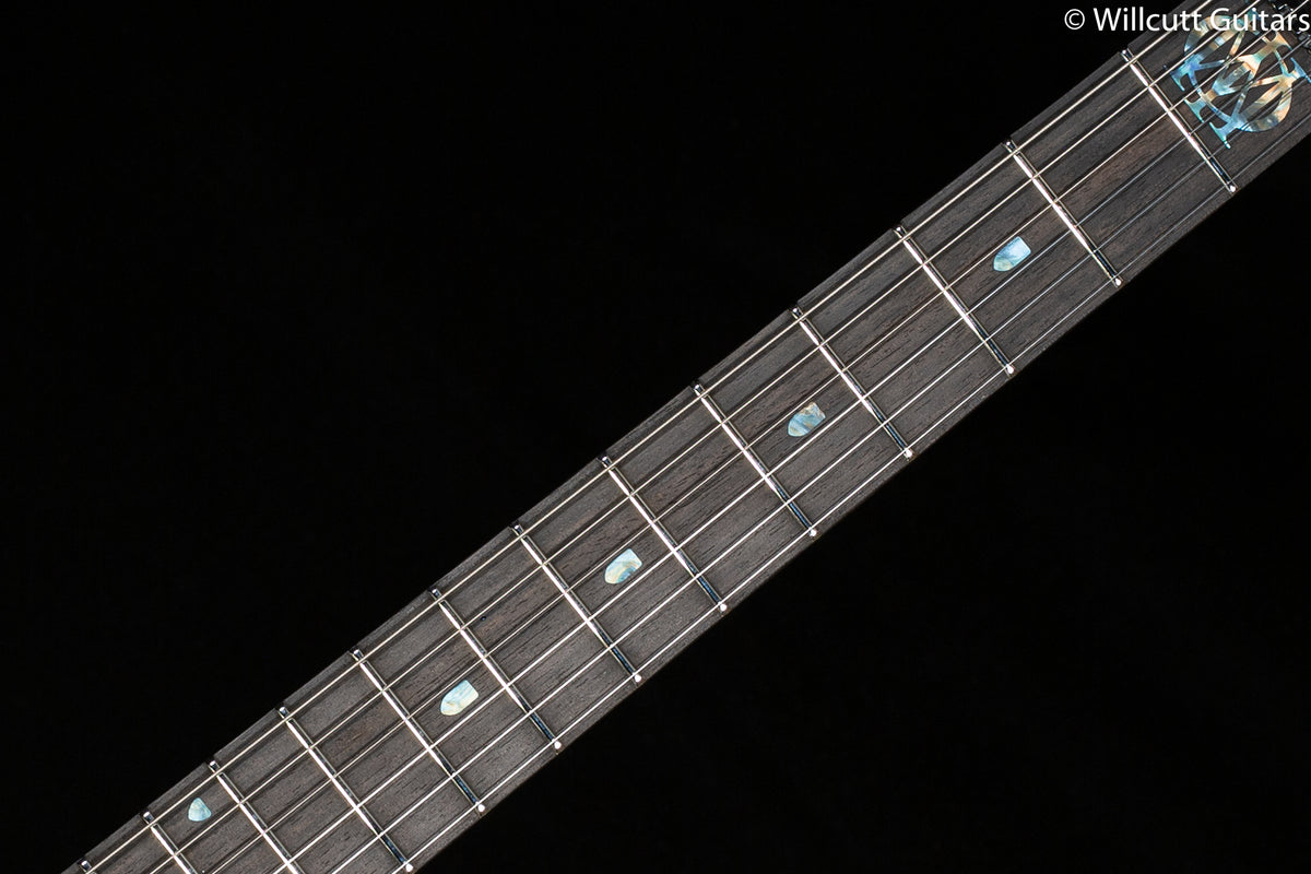 Ernie Ball Music Man BFR Majesty Hydrospace