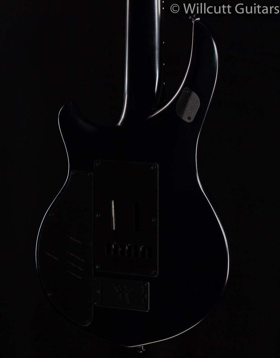 ernie-ball-music-man-majesty-7-stealth-679