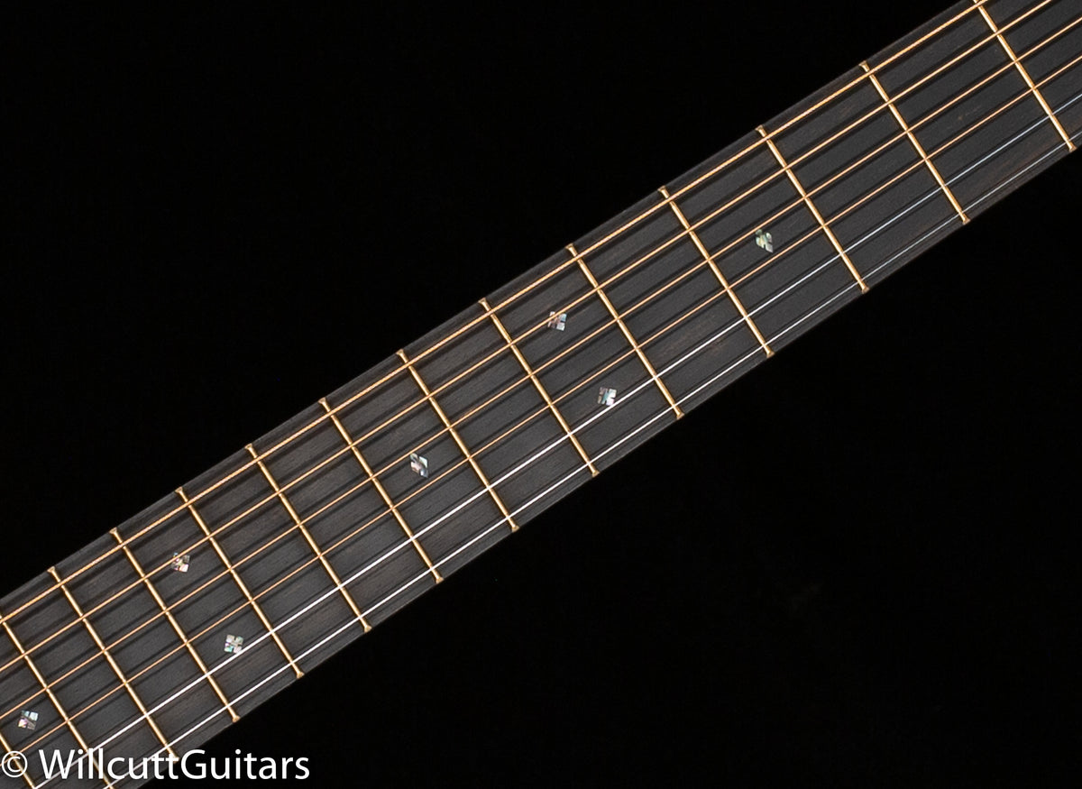 Martin OM-28E Modern Deluxe (464)