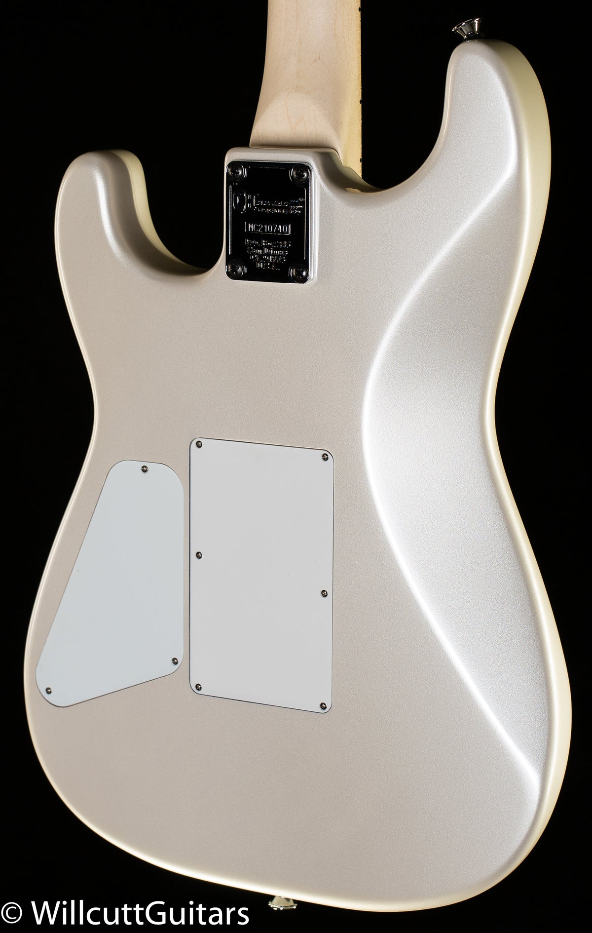 Charvel Pro-Mod San Dimas® Style 1 HSS FR M, Maple Fingerboard, Platinum Pearl (740)