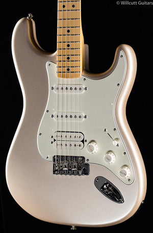 fender-deluxe-strat-hss-blizzard-pearl-w-ios-connectivity-240