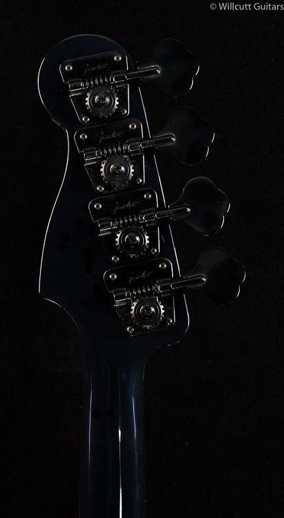 Fender Duff McKagan Precision Bass Pearl White DEMO