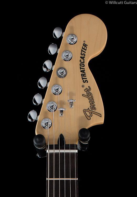 fender-deluxe-roadhouse-stratocaster-mystic-ice-blue-573