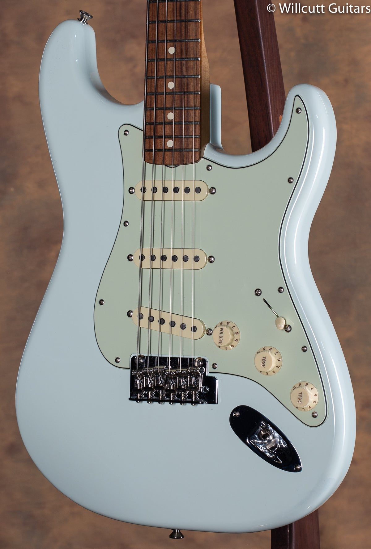 Fender Classic Player &#39;60s Stratocaster Sonic Blue USED