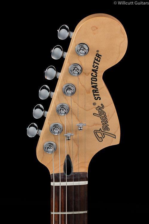 fender-deluxe-strat-black-317