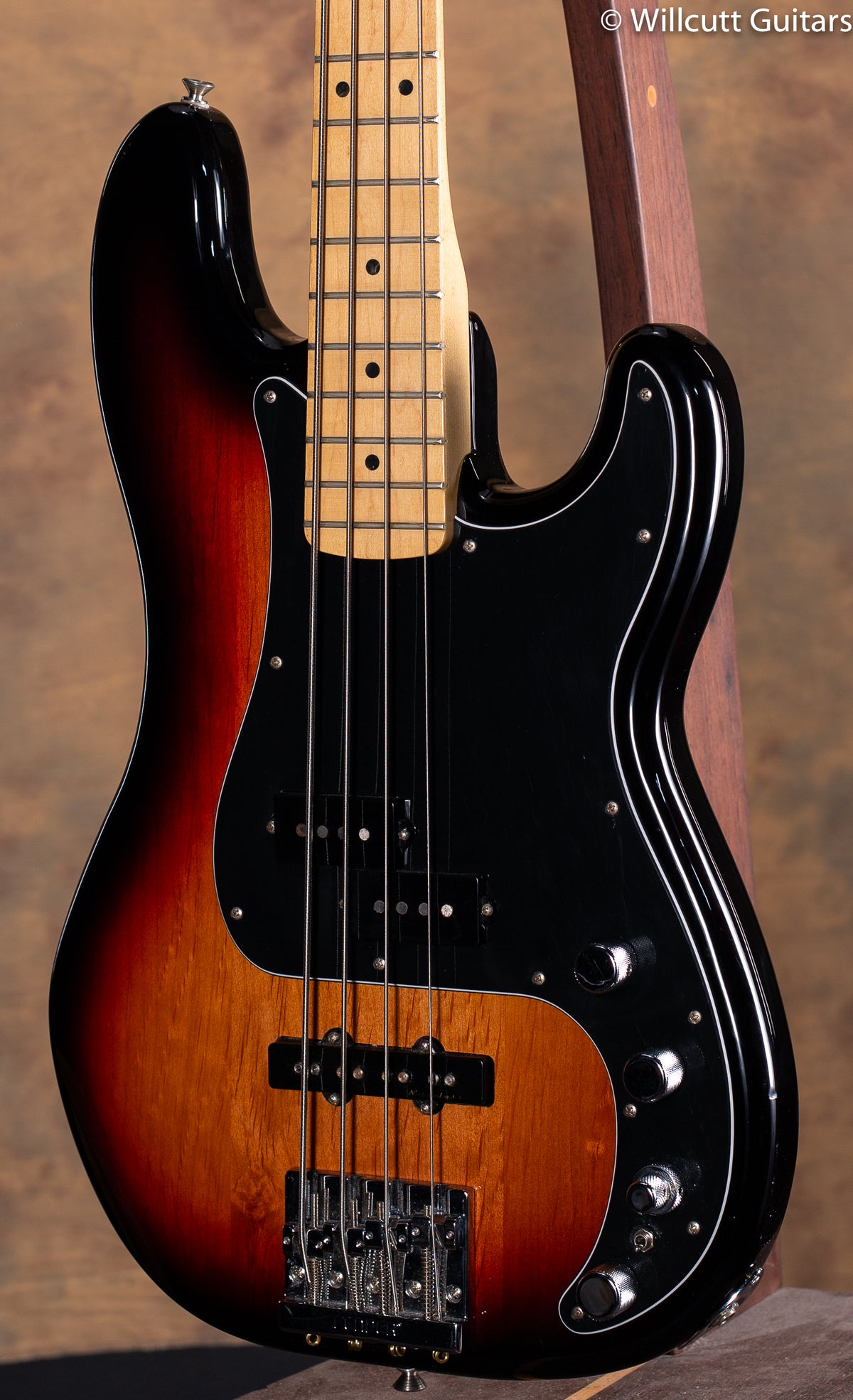 Fender  Deluxe Active Precision Bass Special Sunburst USED