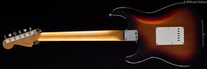 fender-classic-series-60s-stratocaster-3-color-sunburst-726