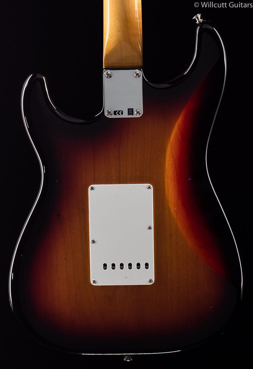 Fender Classic Series '60s Stratocaster 3-Color Sunburst