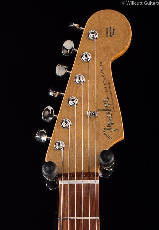 fender-classic-series-60s-stratocaster-3-color-sunburst-726