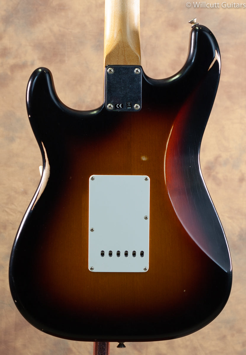 Fender Road Worn 60's Stratocaster 3-Tone Sunburst USED (357)