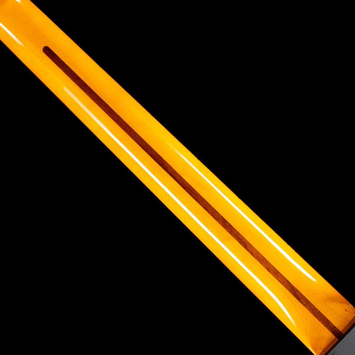 fender-classic-series-50s-telecaster-2-tone-sunburst-114