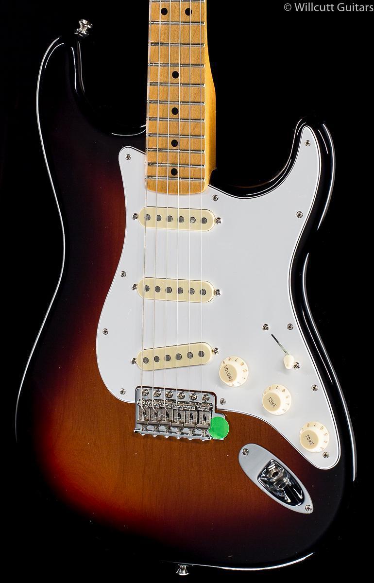 Fender Jimi Hendrix Stratocaster 3-Tone Sunburst - Willcutt Fender Jimi Hendrix Stratocaster 3-Tone Sunburst - Willcutt