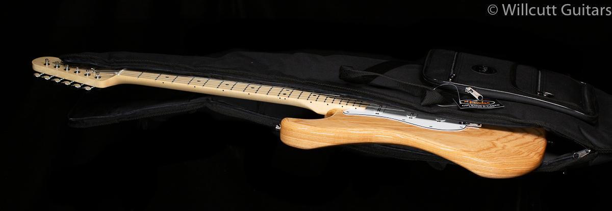 fender-classic-series-70s-stratocaster-natural-maple-231