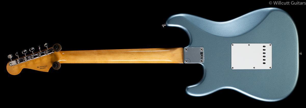 Fender Vintera '60s Stratocaster Ice Blue Metallic