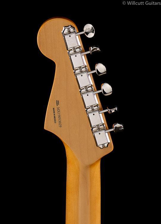 Fender Vintera '60s Stratocaster Ice Blue Metallic