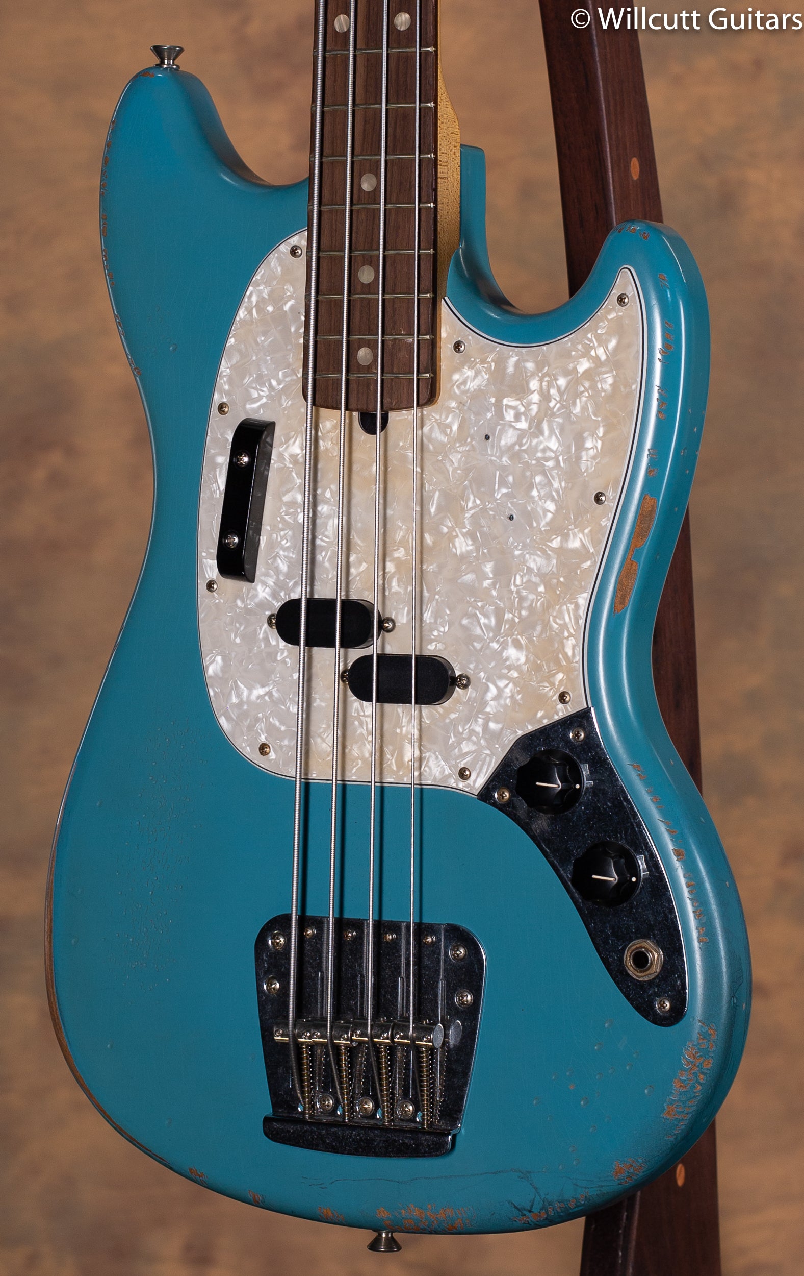 Fender JMJ Road Worn Mustang Bass Daphne Blue USED
