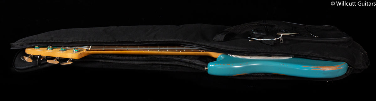 Fender JMJ Road Worn Mustang Bass Daphne Blue USED
