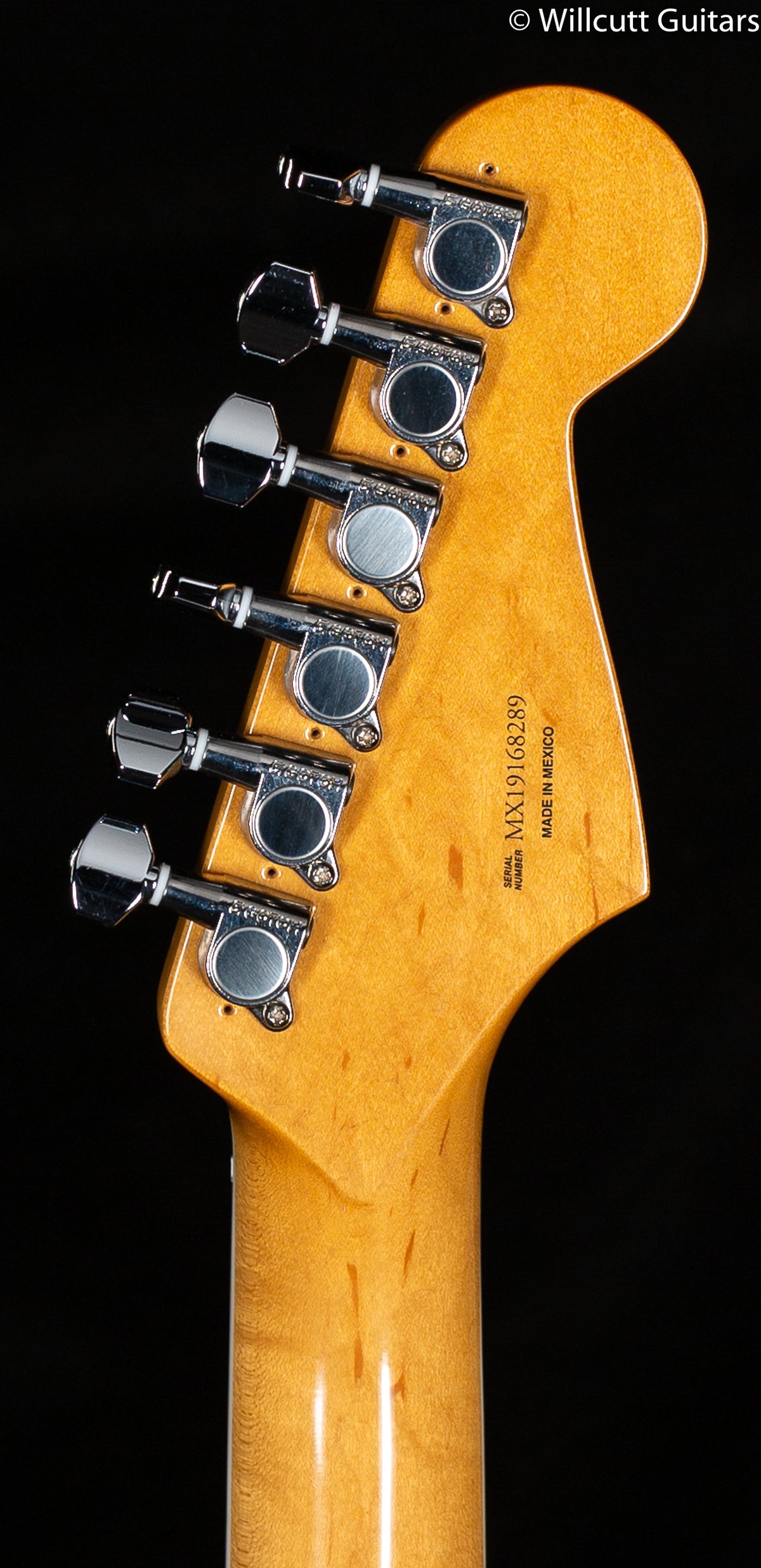 Fender Kurt Cobain Jaguar Left-Handed Rosewood Fingerboard 3-Color Sunburst (289)