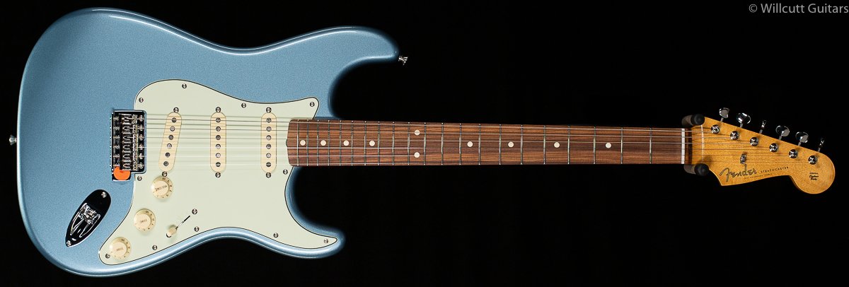 Fender Vintera '60s Stratocaster Ice Blue Metallic