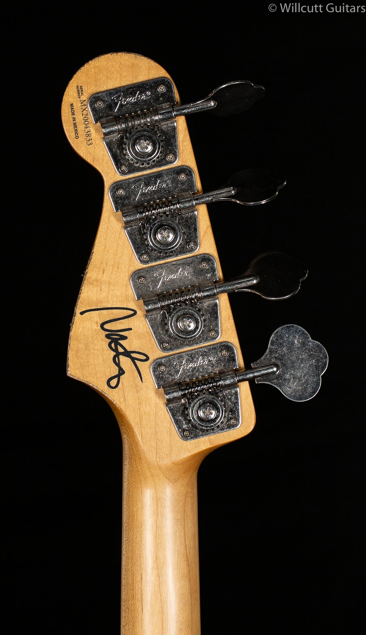 Fender Nate Mendel P Bass Candy Apple Red Bass Guitar