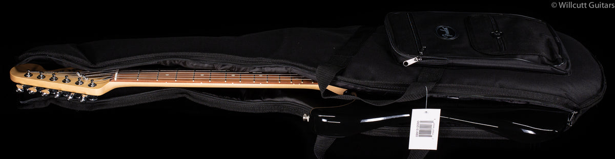 Fender Deluxe Stratocaster Black Pau Ferro Fingerboard
