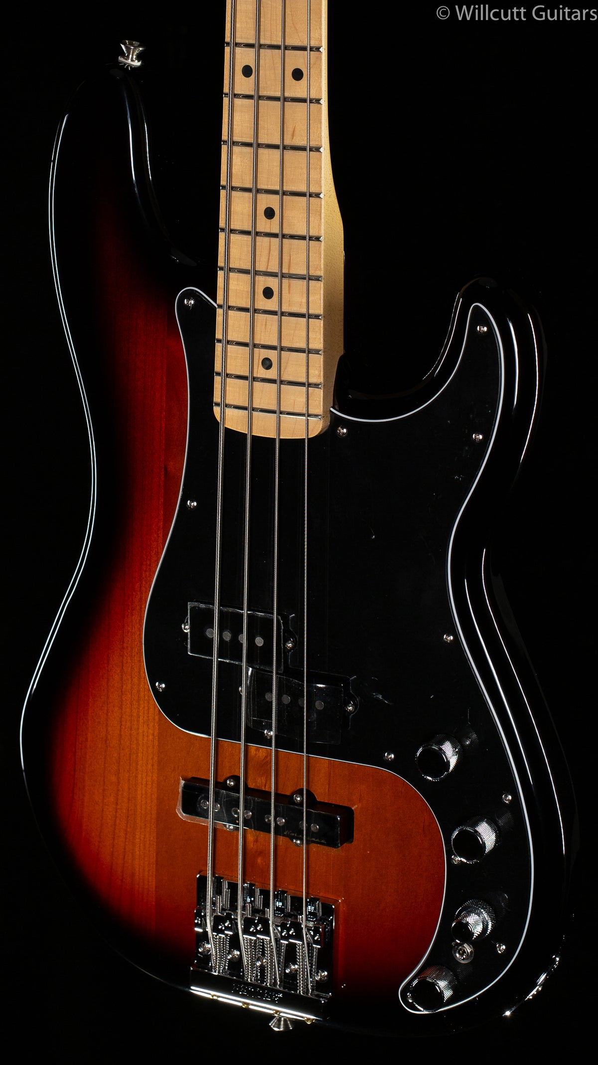 Fender Deluxe Active P Bass  Special 3 Color Sunburst