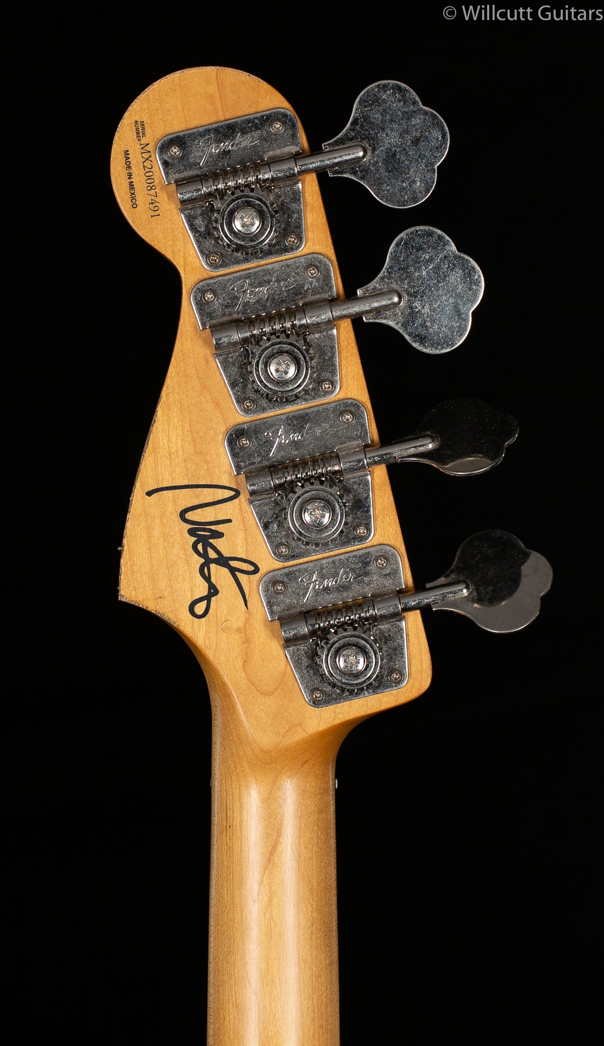 Fender Nate Mendel P Bass Candy Apple Red Bass Guitar