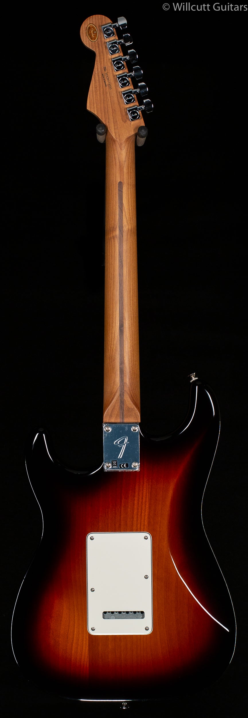 Fender Limited Edition Player Stratocaster Roasted Maple Neck 3-Color Sunburst