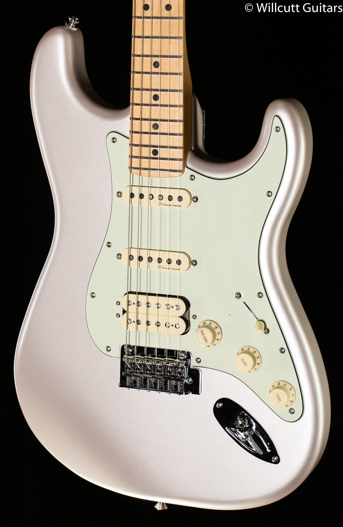 Fender Deluxe Strat MN Blizzard Pearl - Willcutt Guitars