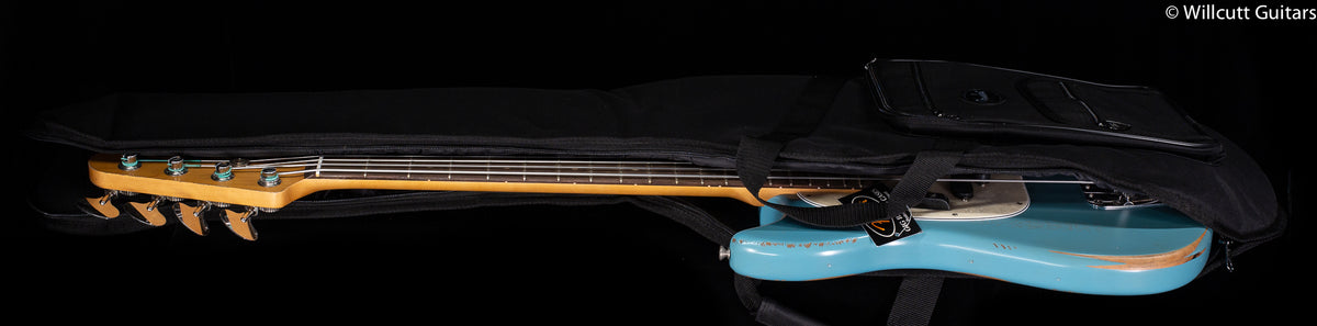 Fender JMJ Road Worn Mustang Bass Daphne Blue