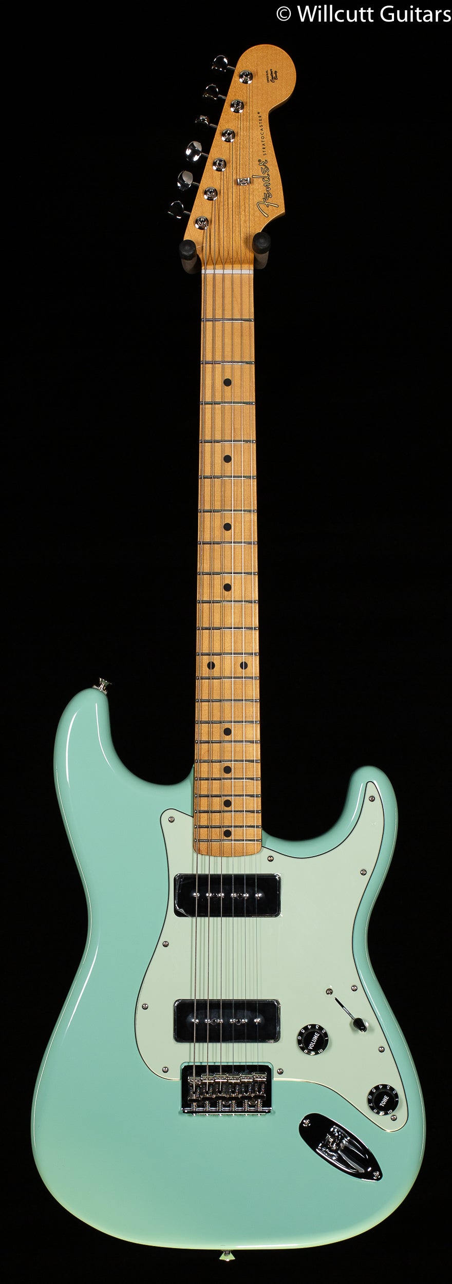 Fender Noventa Stratocaster Maple Fingerboard Surf Green