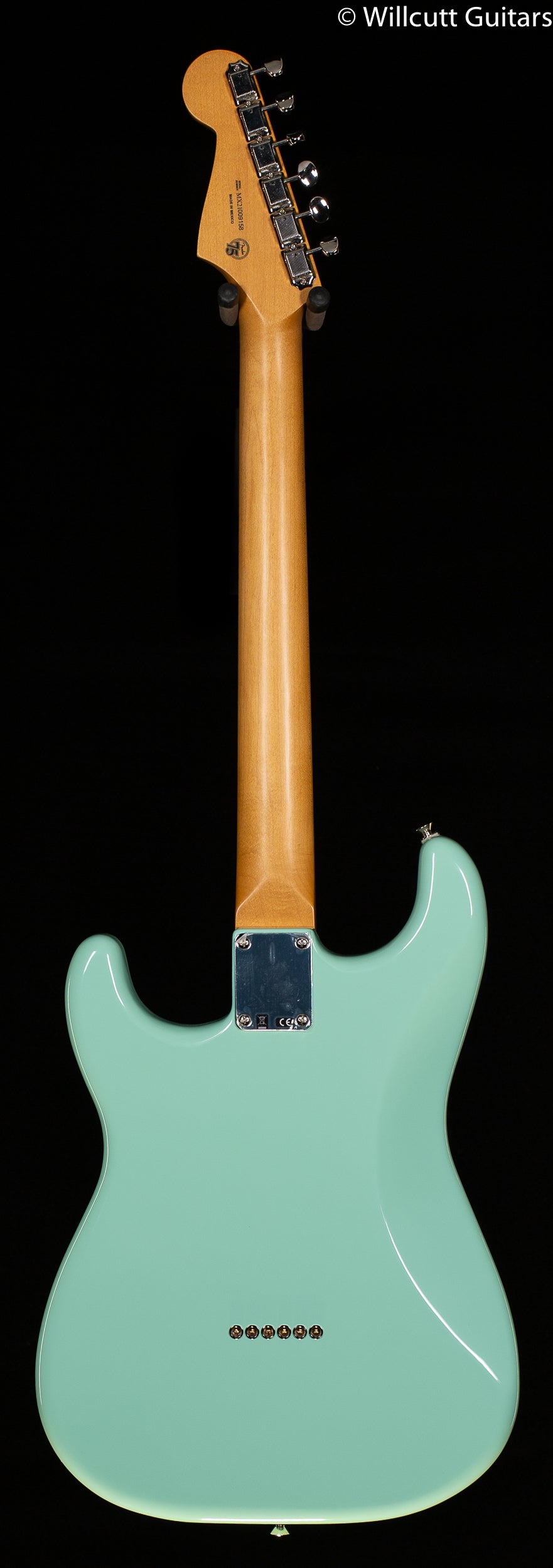 Fender Noventa Stratocaster Maple Fingerboard Surf Green