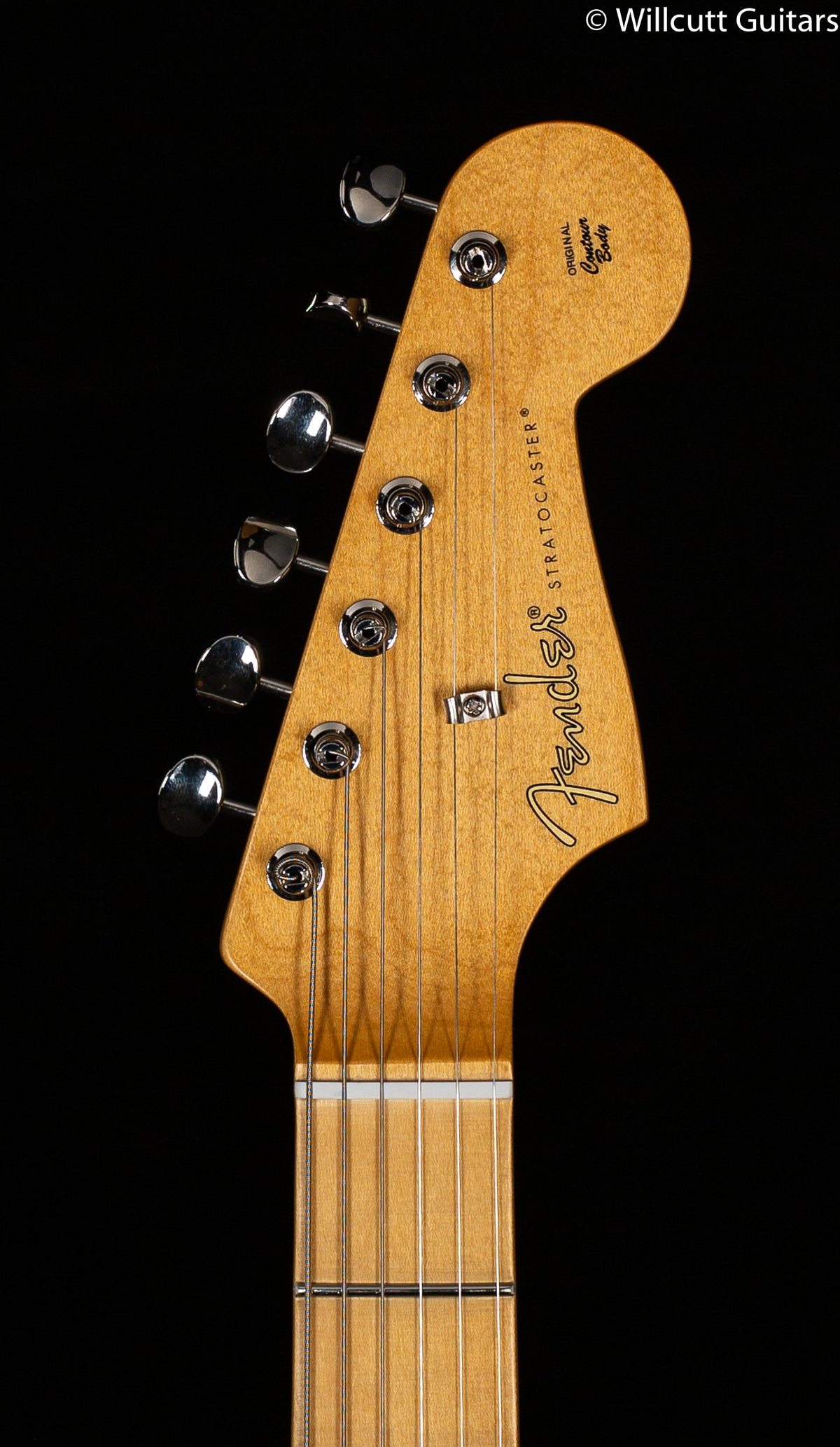 Fender Noventa Stratocaster Maple Fingerboard Daphne Blue