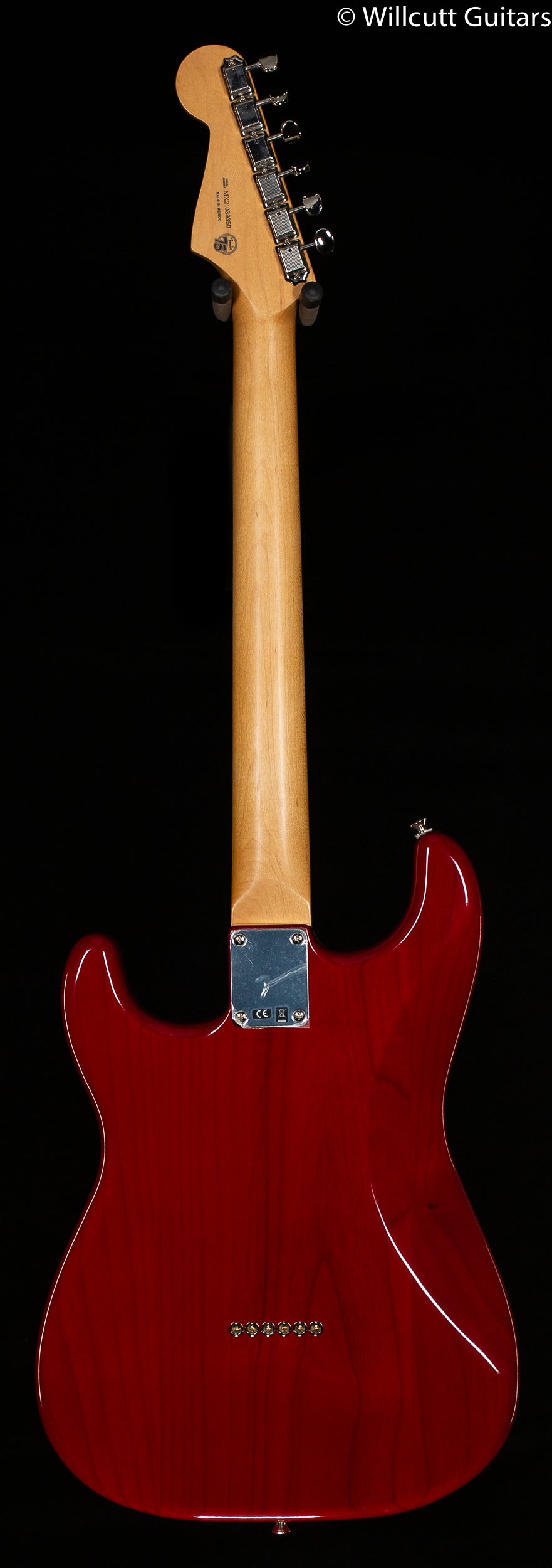 Fender Noventa Stratocaster Pau Ferro Fingerboard Crimson Red Transparent