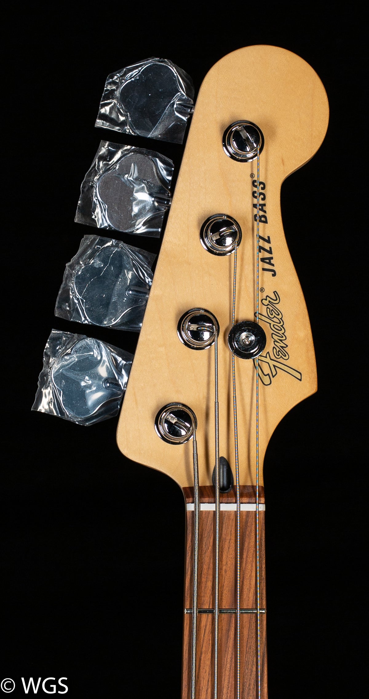 Fender Deluxe Active Jazz Bass Olympic White Pau Ferro (791)