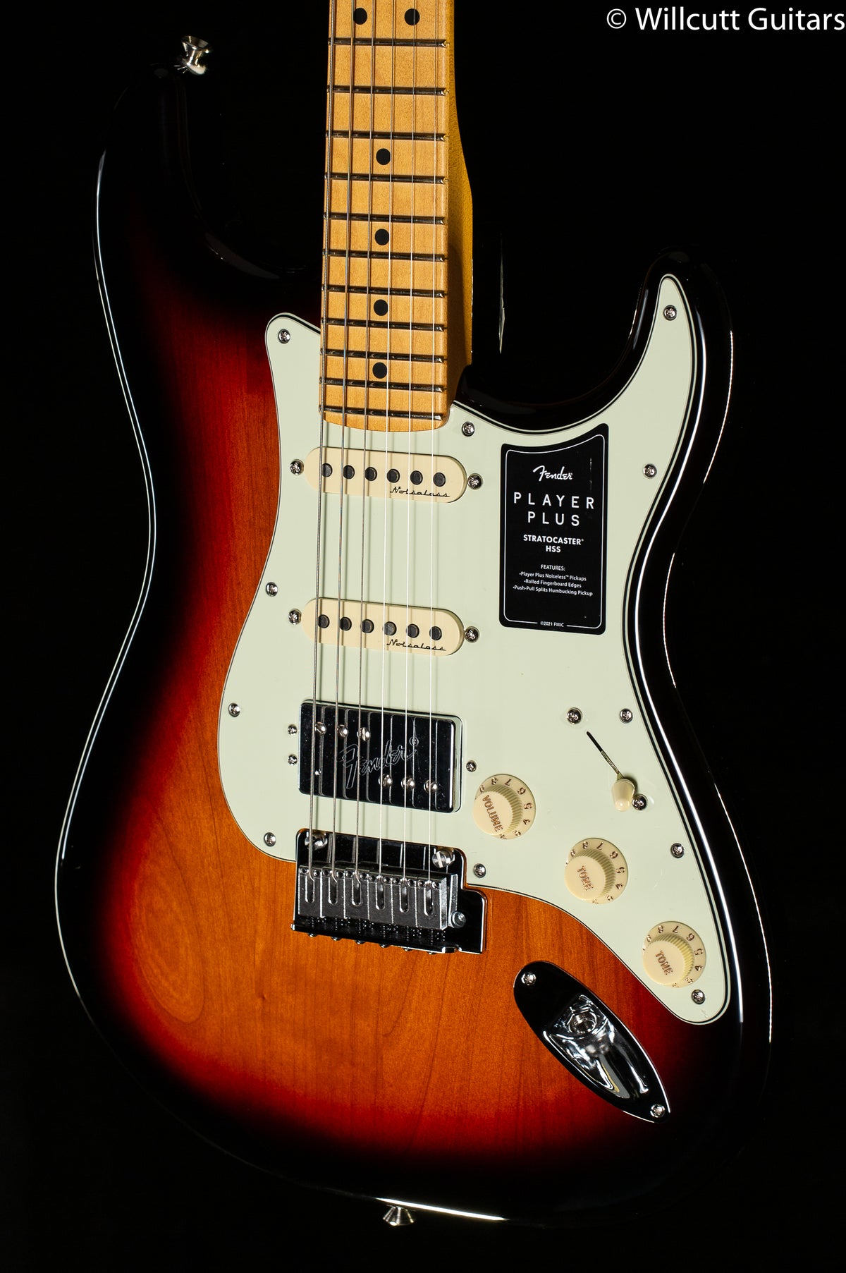 Fender Player Plus Stratocaster HSS Maple Fingerboard 3-Color Sunburst