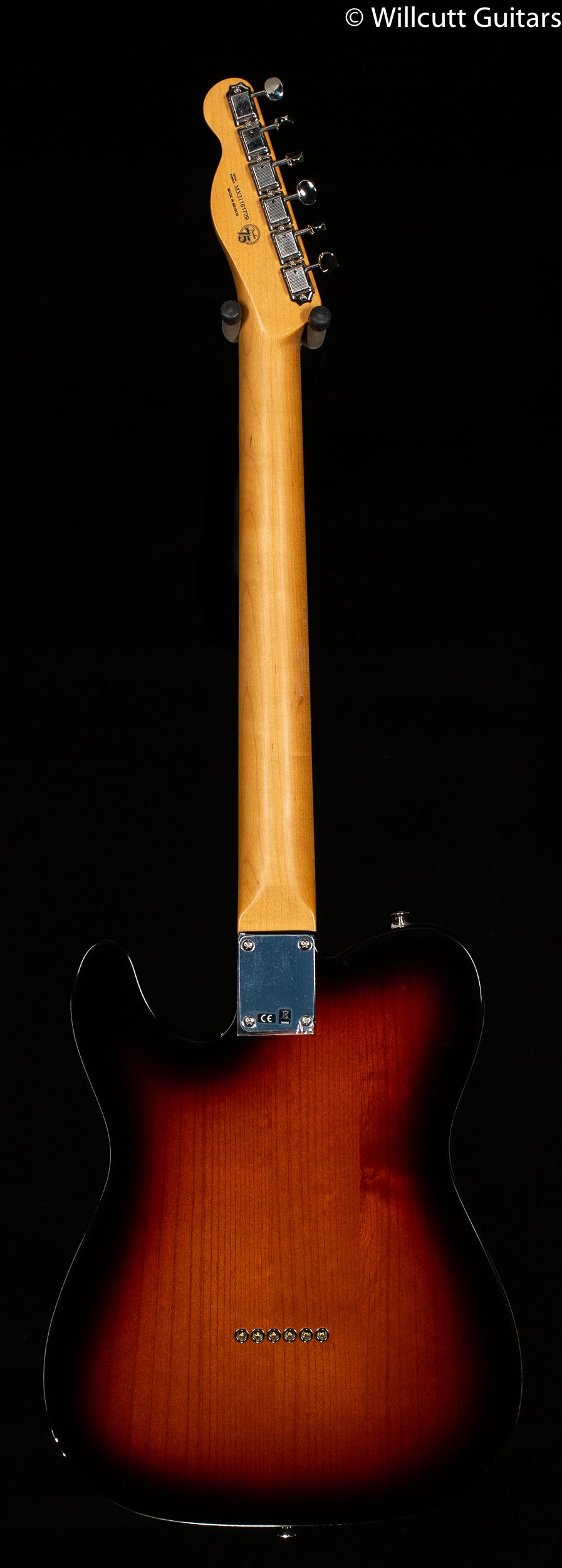 Fender Noventa Telecaster Pau Ferro Fingerboard 2-Color Sunburst (729)