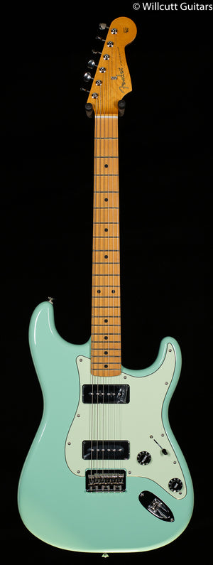 Fender Noventa Stratocaster Maple Fingerboard Surf Green