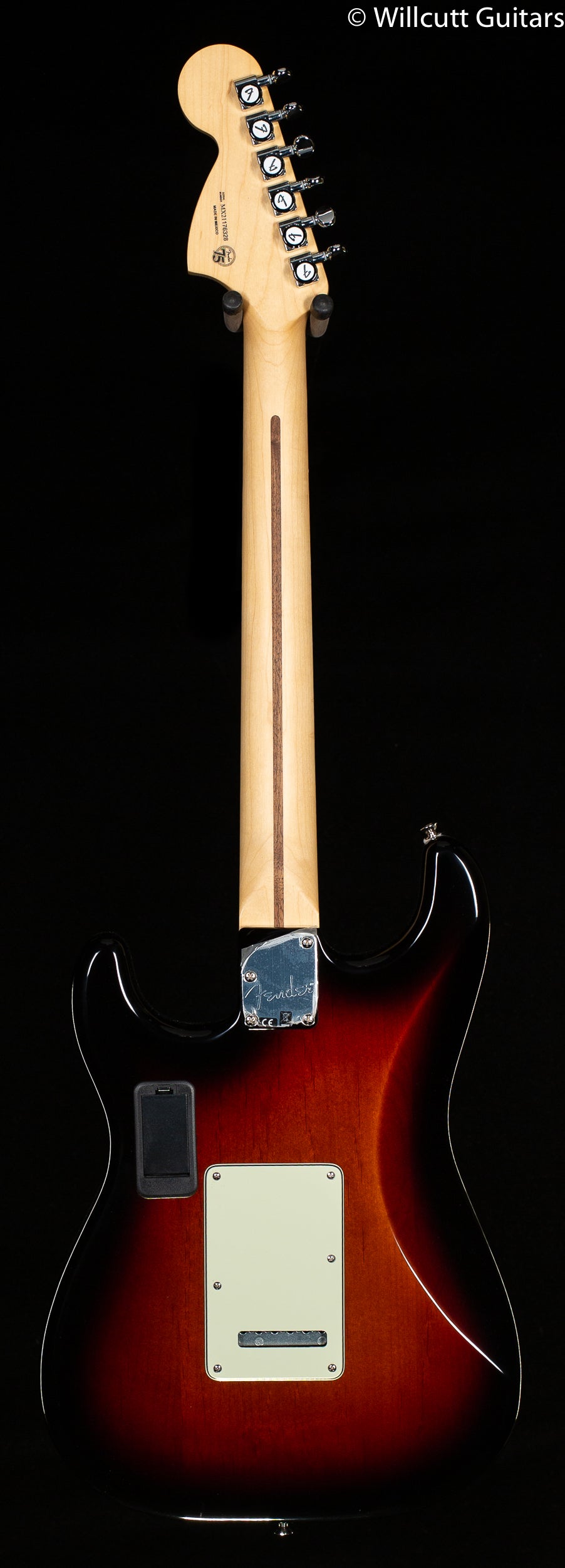 Fender Deluxe Roadhouse Stratocaster 3-Tone Sunburst Pau Ferro (328)