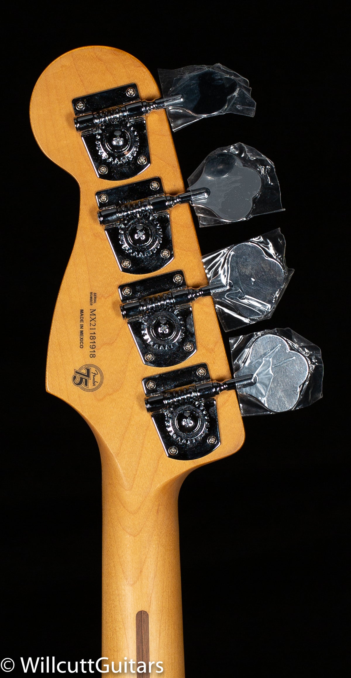 Fender Player Plus Jazz Bass 3-Color Sunburst Pau Ferro Fingerboard Bass Guitar (918)