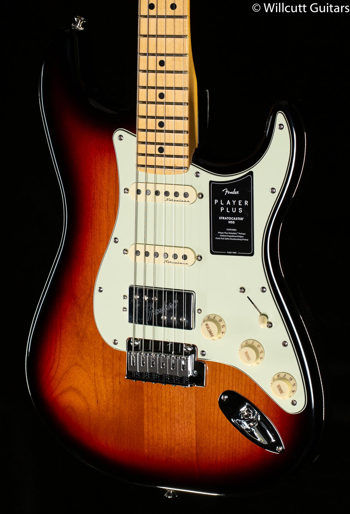 Fender Player Plus Stratocaster HSS Maple Fingerboard 3-Color Sunburst