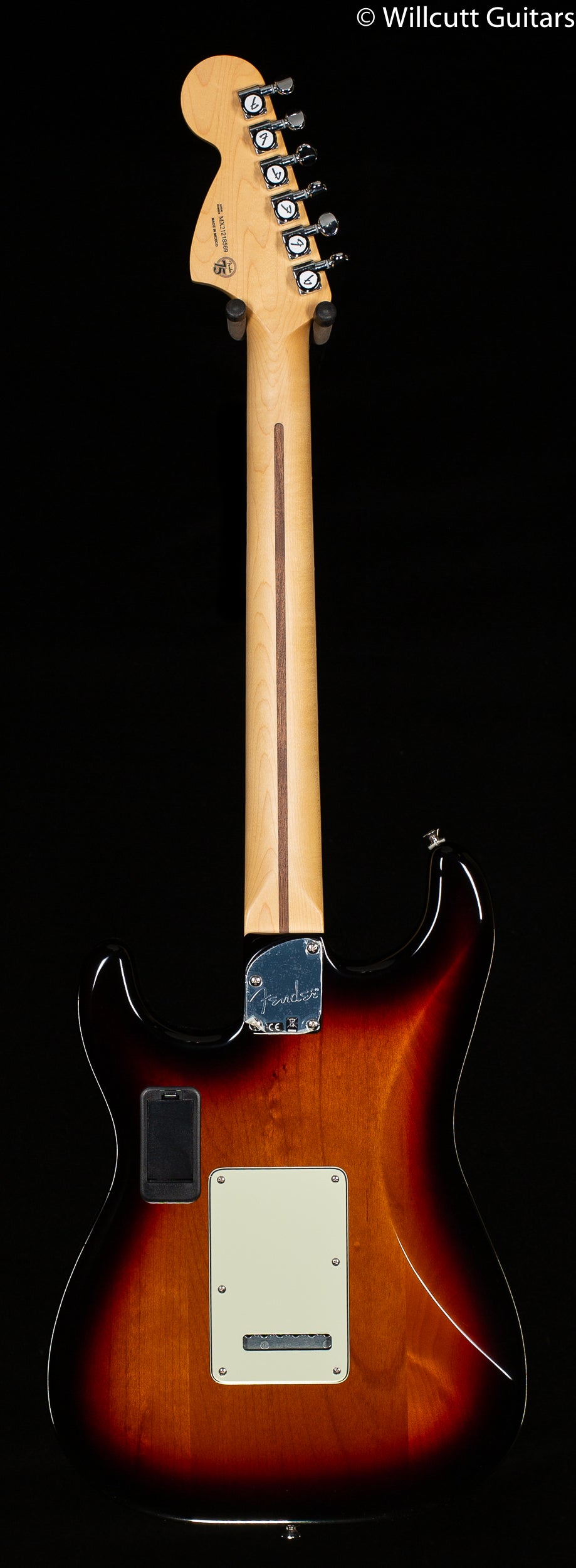 Fender Deluxe Roadhouse Stratocaster 3-Tone Sunburst Pau Ferro (569)