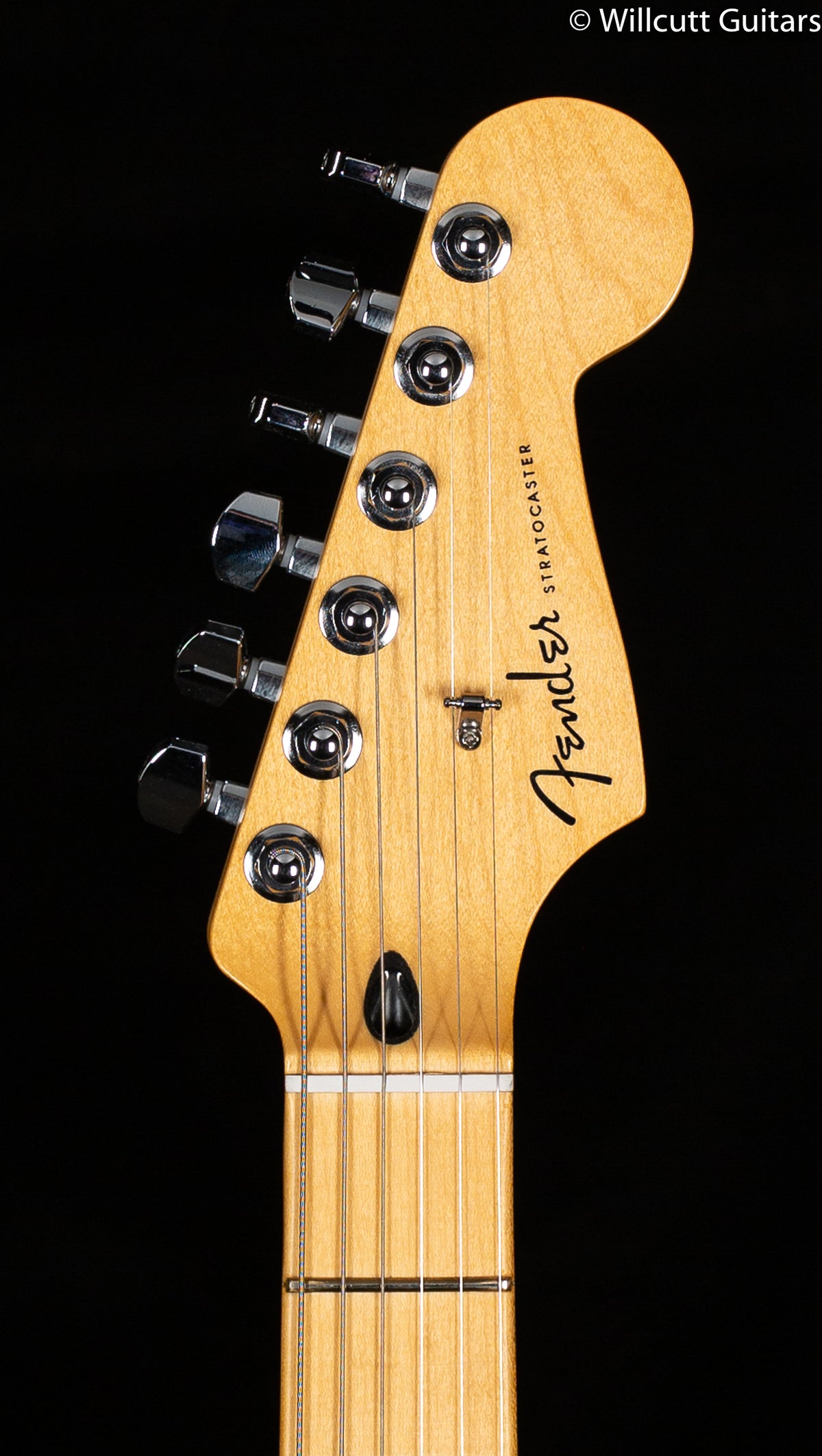 Fender Player Plus Stratocaster 3-Color Sunburst (570)