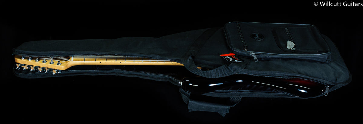 Fender Player Plus Stratocaster HSS Maple Fingerboard 3-Color Sunburst