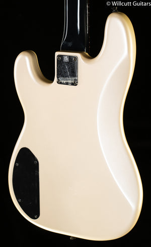 Fender Duff McKagan Precision Bass, Rosewood Fingerboard, Pearl White (216) Bass Guitar
