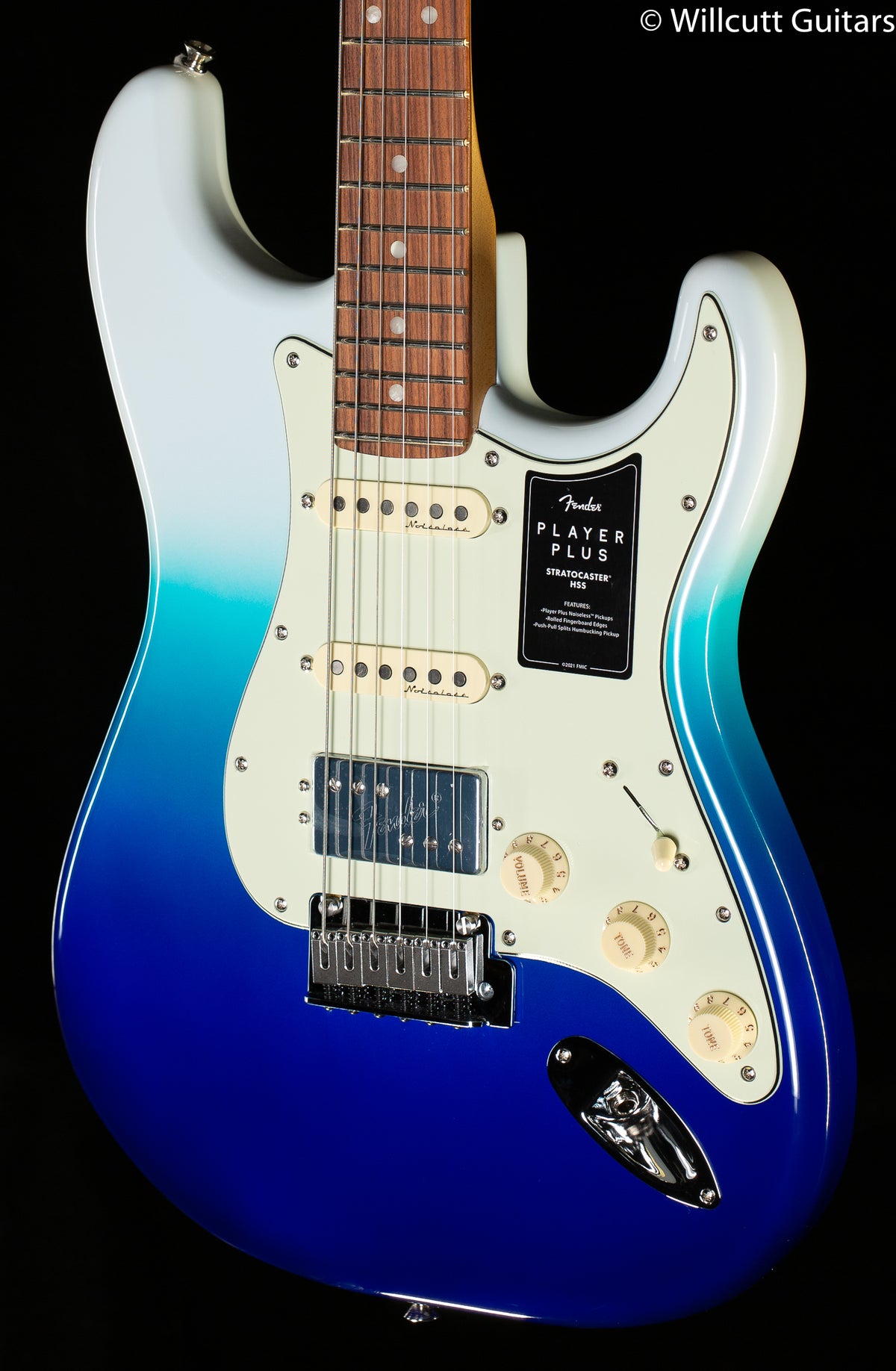 Fender Player Plus Stratocaster HSS, Pau Ferro Fingerboard, Belair Blue (723)