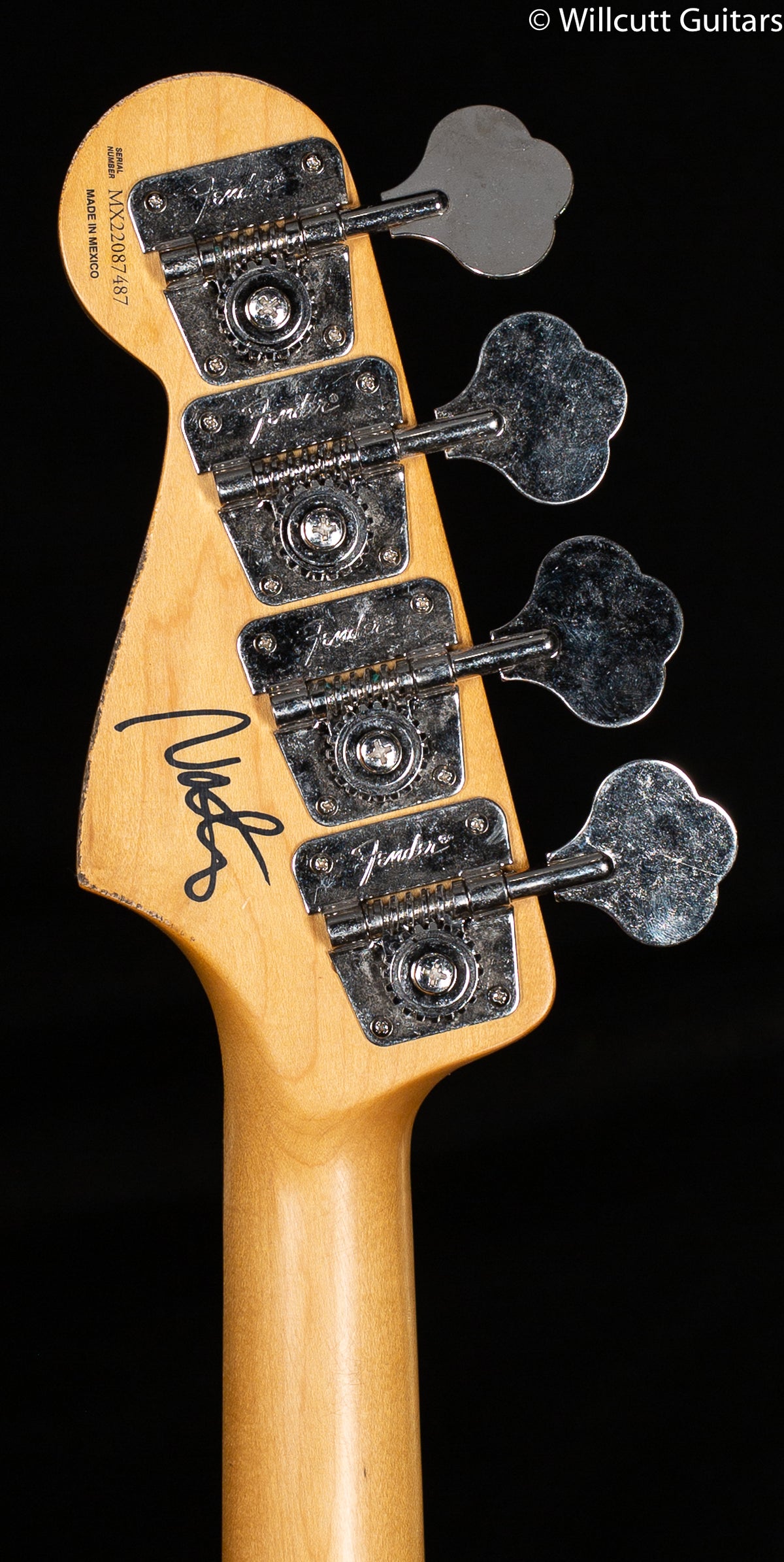 Fender Nate Mendel P Bass Candy Apple Red Bass Guitar