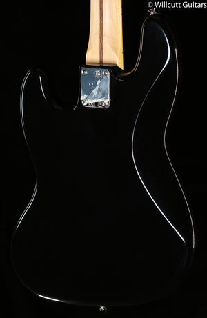 Fender Player Jazz Bass, Maple Fingerboard Black (723) Bass Guitar